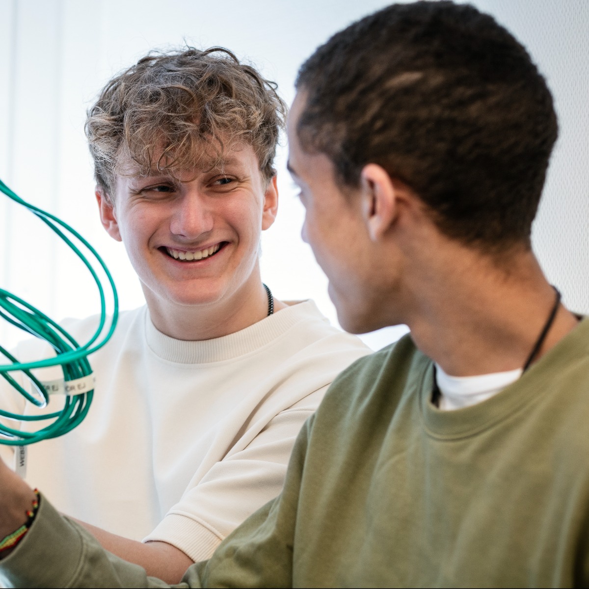 Image for teaser card with title Vad skiljer programmen åt? 